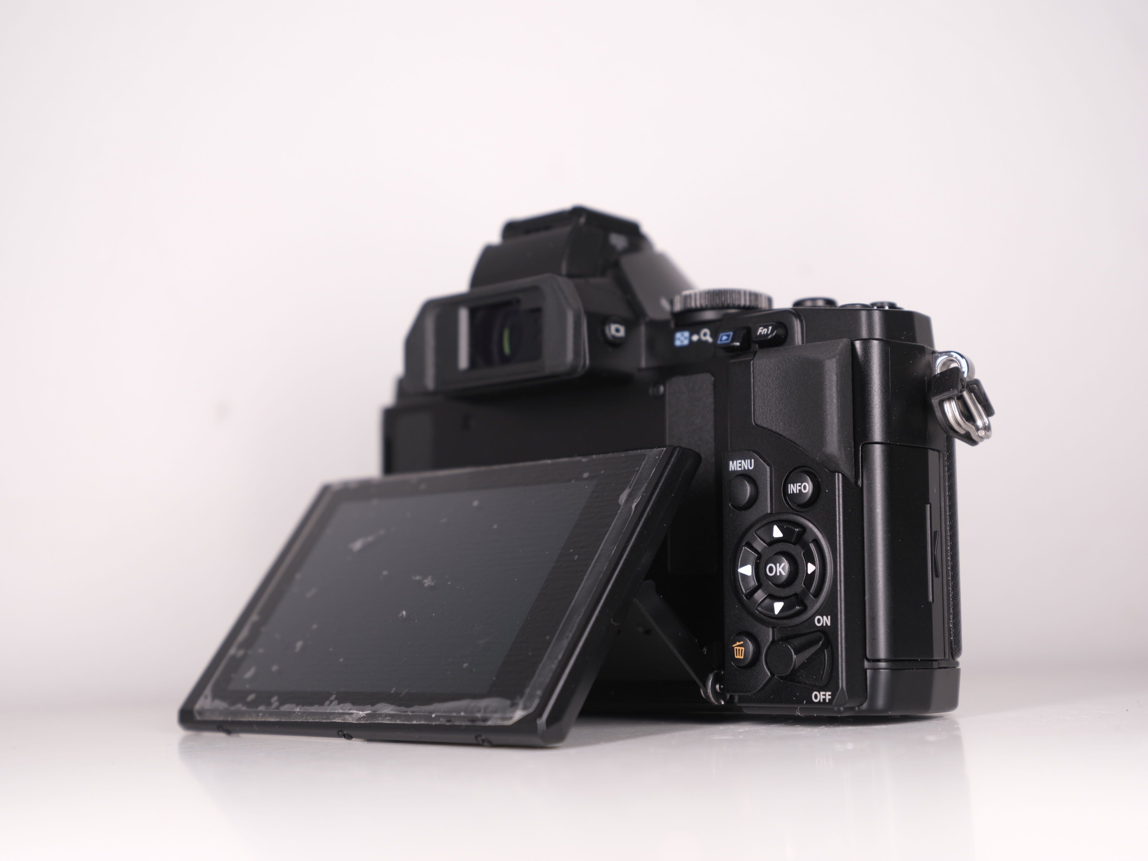 Olympus OM-D E-M5 Mark - новий / без передоплат