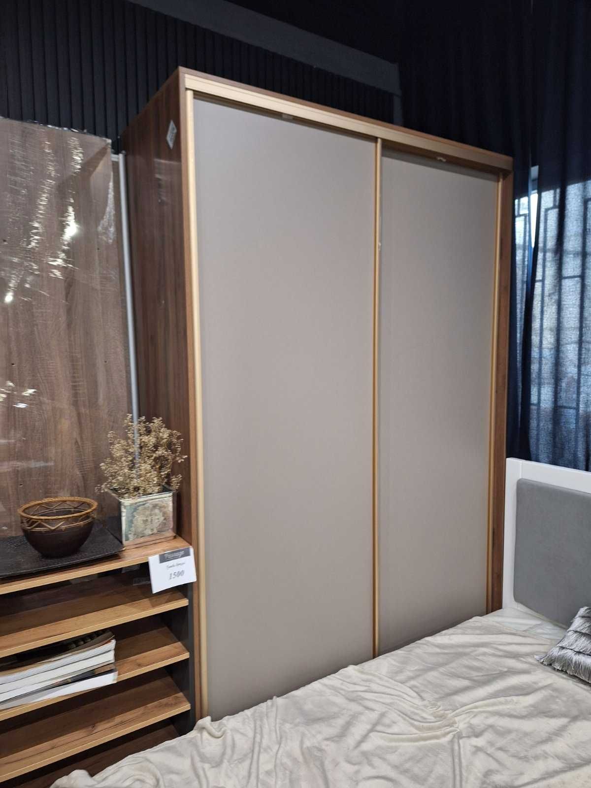 Шкаф-купе 1500x600x2400 –  добавит нотки роскоши и утонченности
