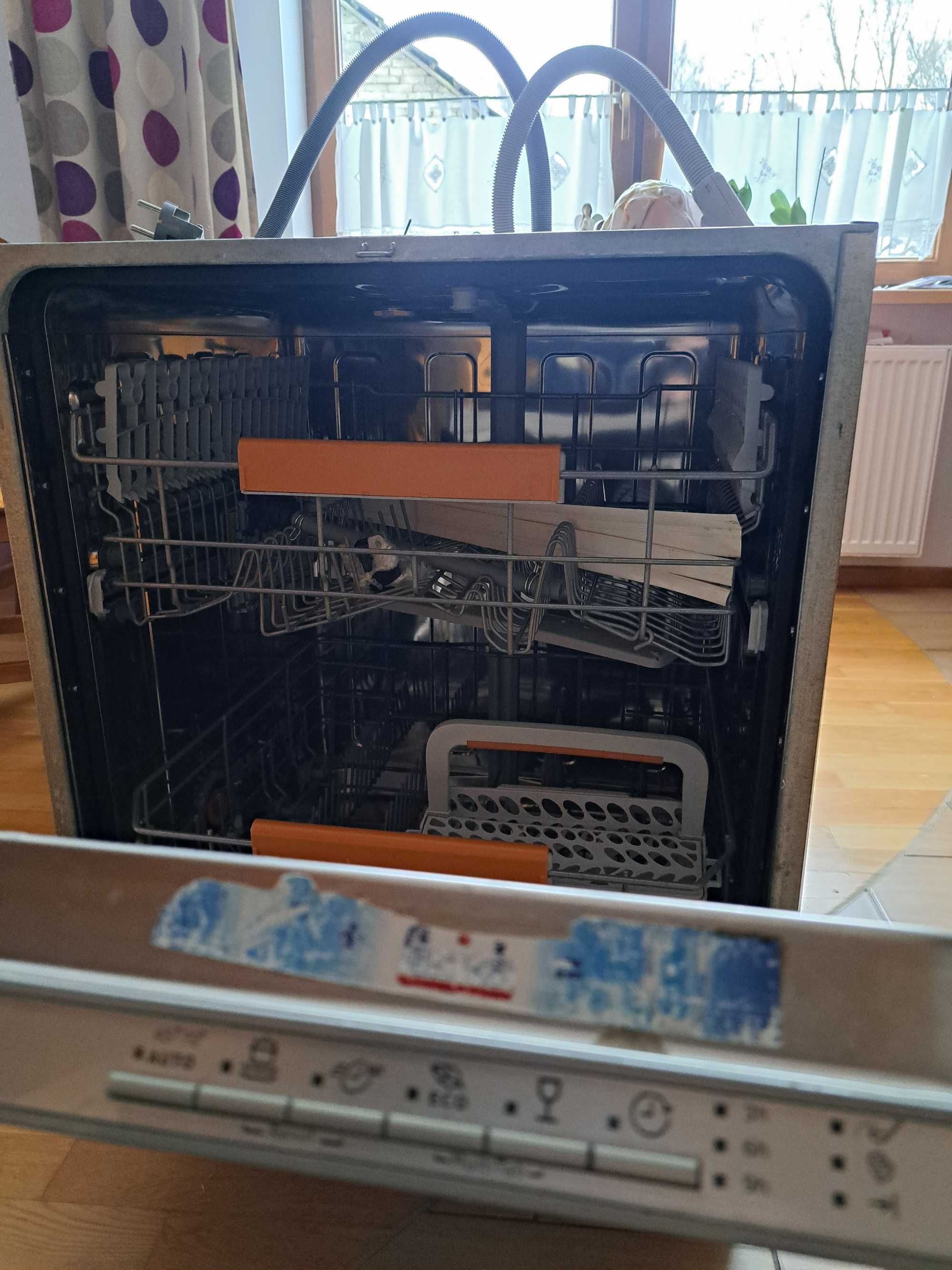 sprzedam zmywarkę, uszkodzona