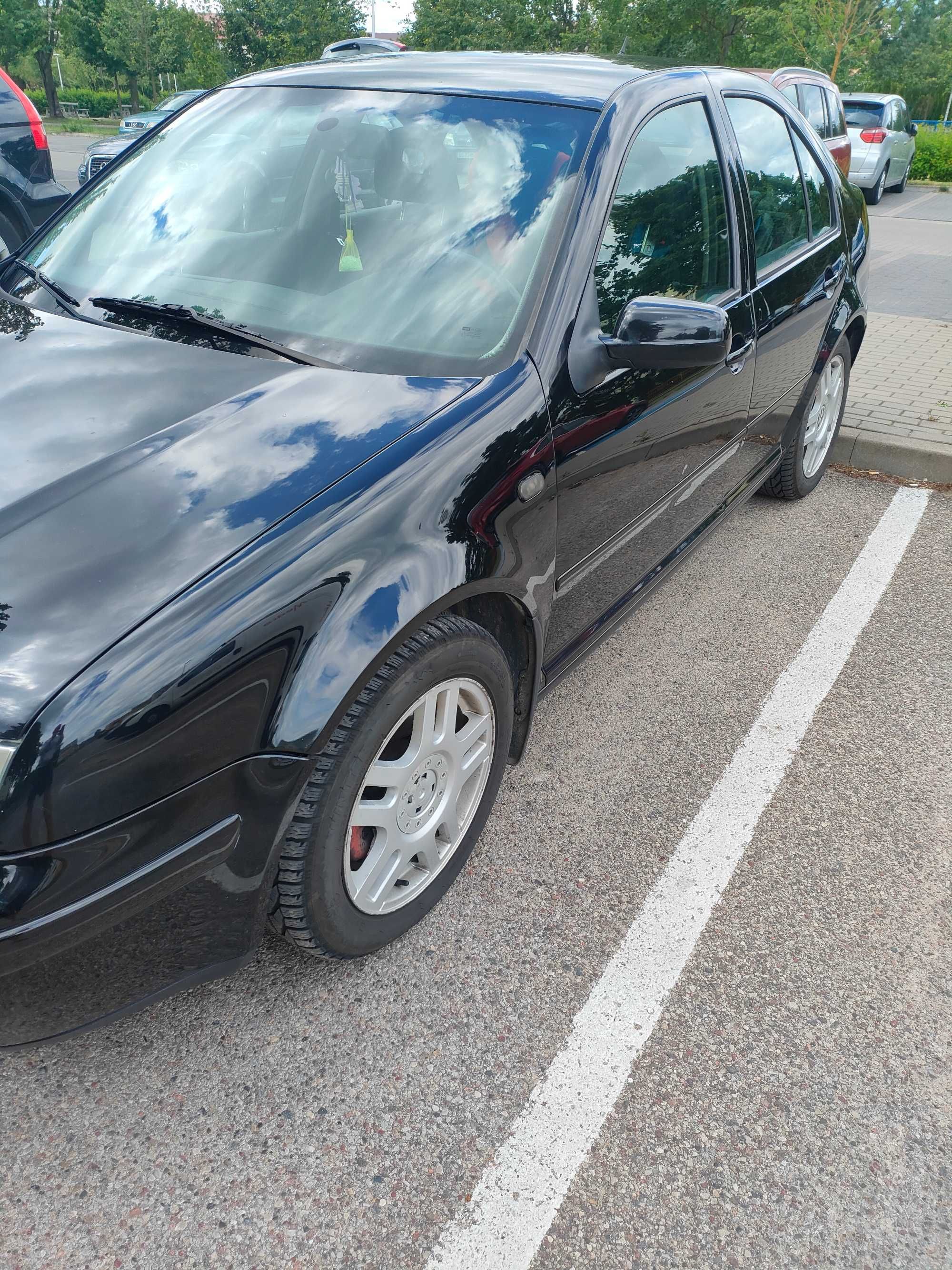 Sprzedam Borę 1.9 TDI 4x4 150km