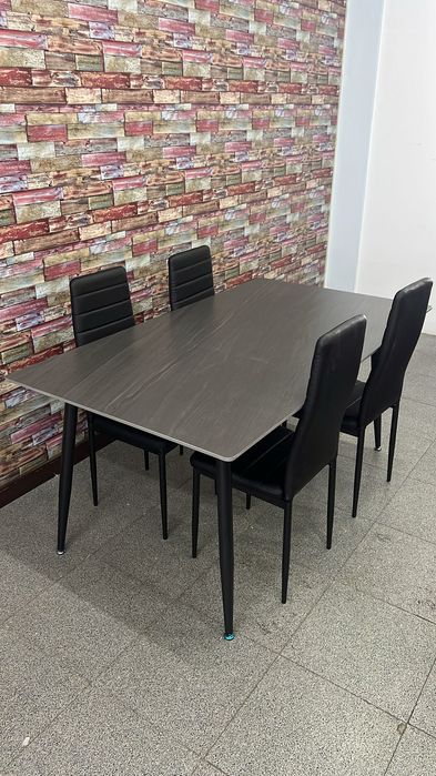 Mesa de jantar nova com 4 cadeiras - envio gratis