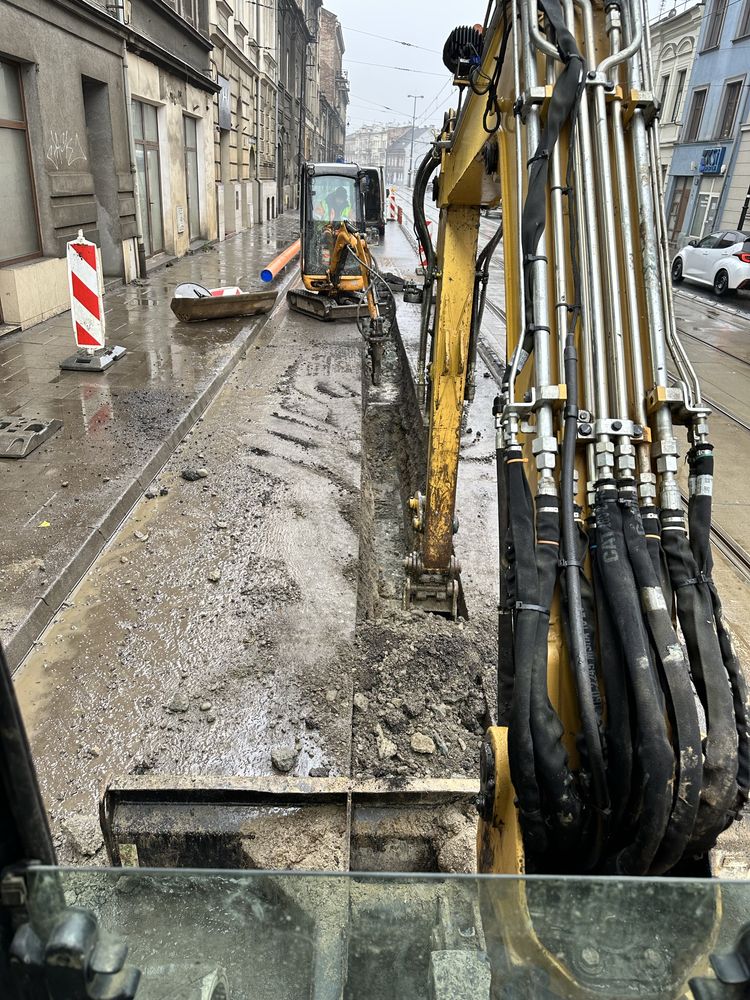 Uslugi  minikoparki Koparki , ladowarki wozidla wykopy, prace ziemne