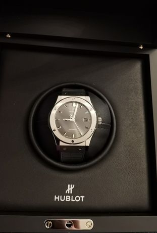 Relógio Hublot Classic Fusion 42mm
