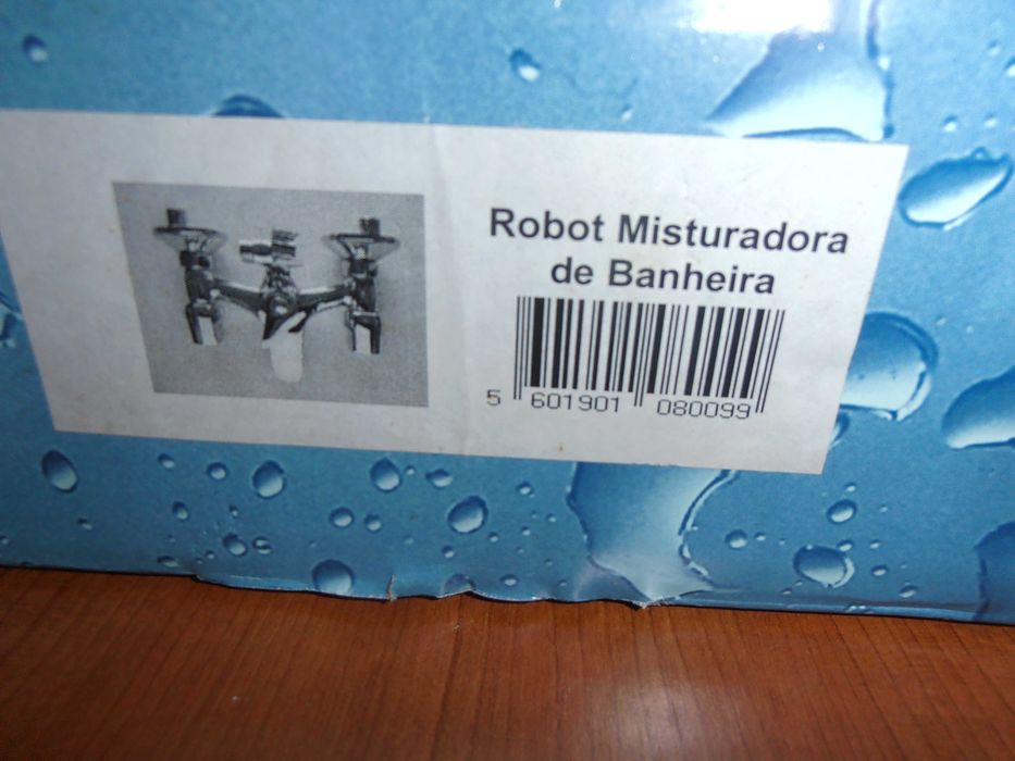 Vendo misturadora de banheira, com  duxe incluido, nova ainda na caixa