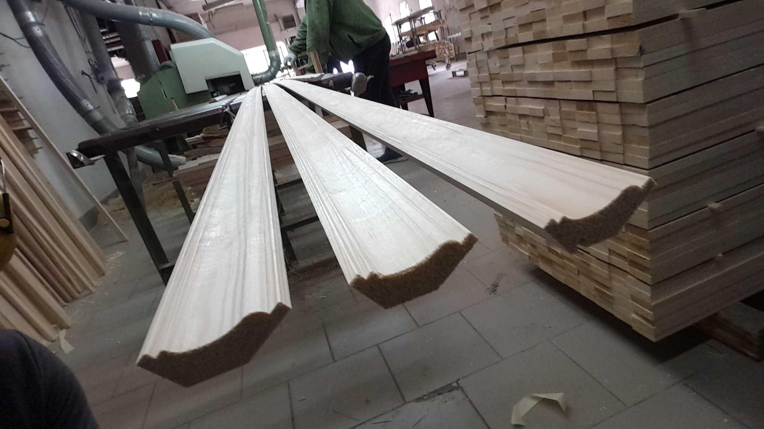 Listwa 33x46 mm przypodłogowa podłogowa drewniana cokół