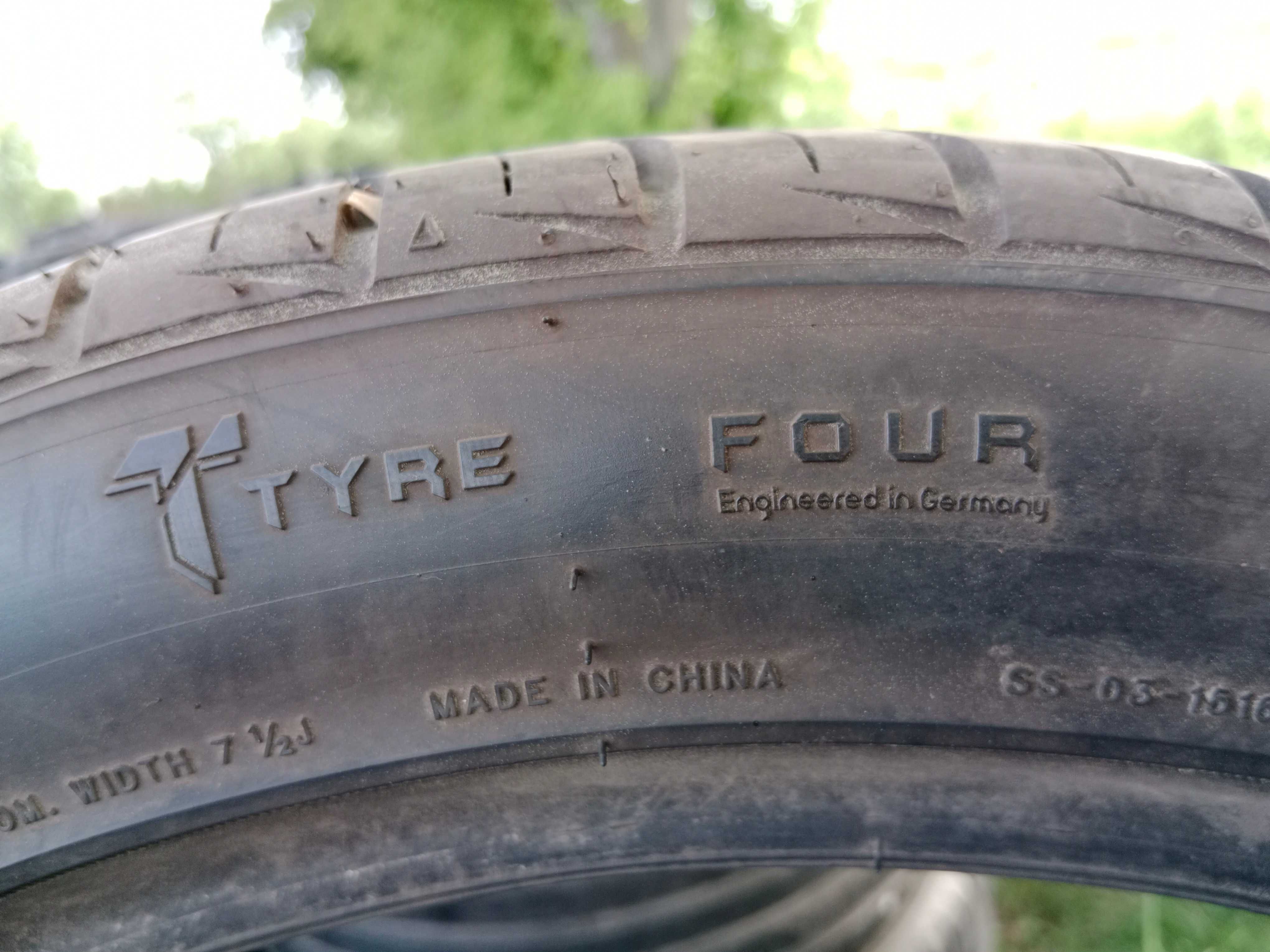 Opona używana letnia 225/45R17 Tyre4 Tyre Four 1szt.