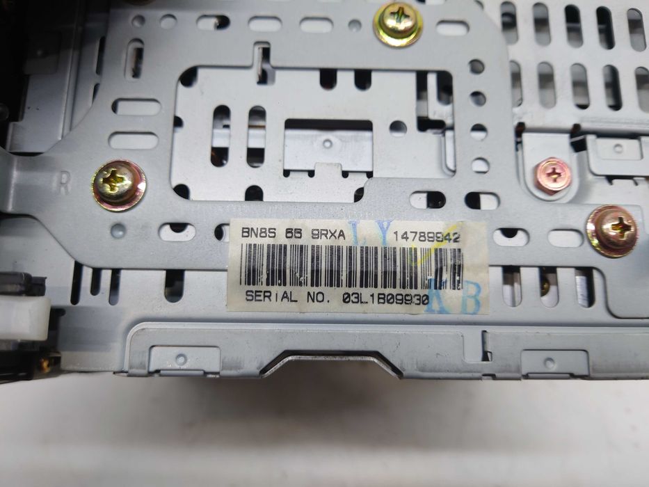 Mazda 3 BK Radio Radioodtwarzacz CD Wyświetlacz