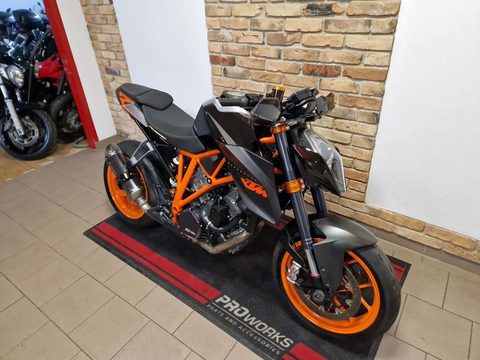 KTM Super Duke Ktm 1290 R Super Duke Abs 2016r Akrapovic przebieg 18372km superduke