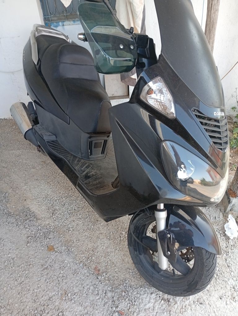 Daelim S2 FI (Fuel injection)