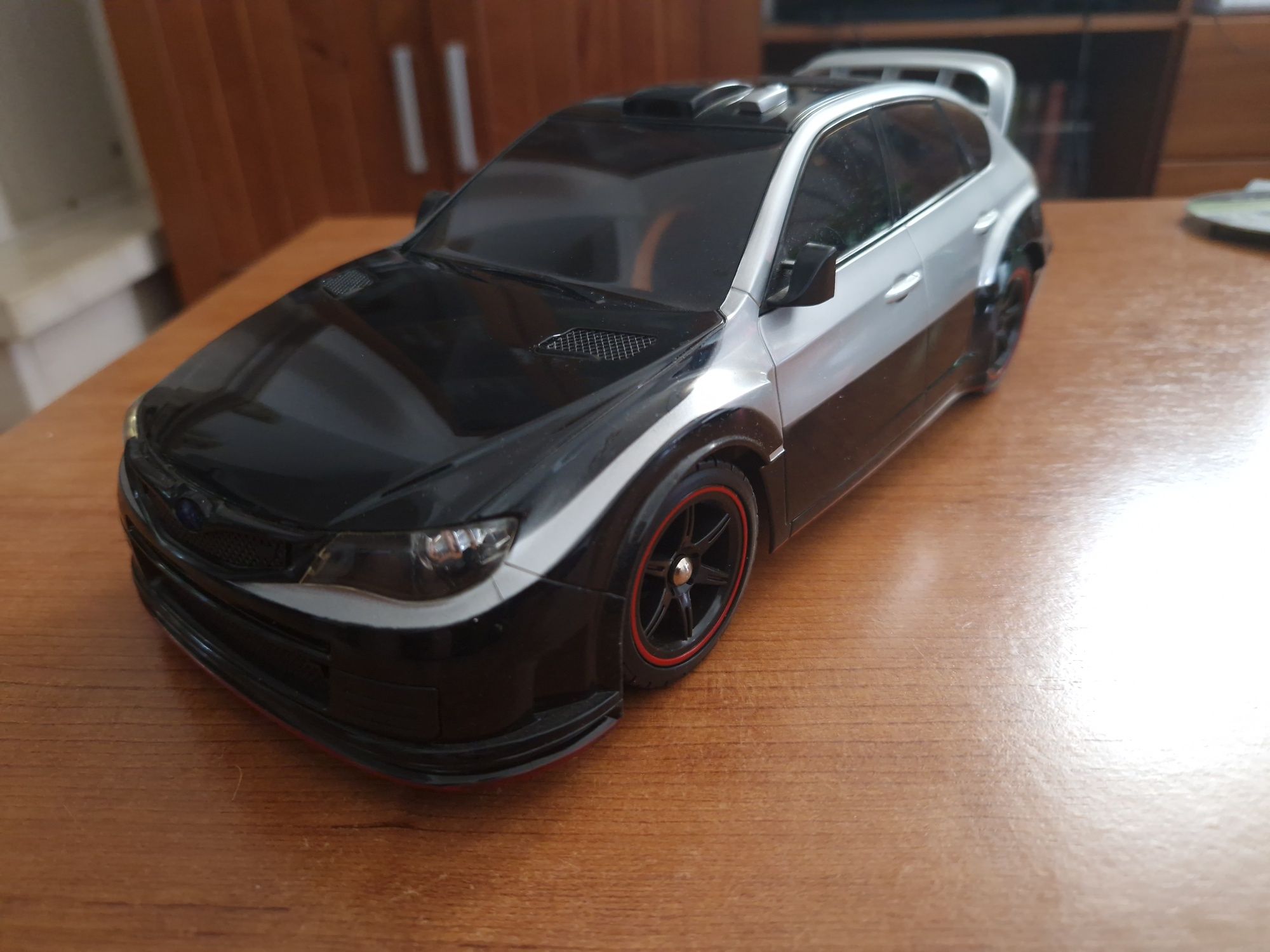 Subaru Impreza FF4 telecomandado NIKKO