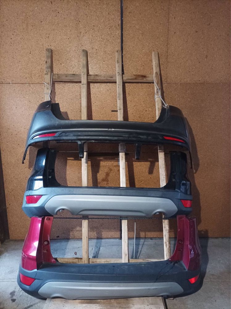 Задний бампер Ford Escape Fusion mk3