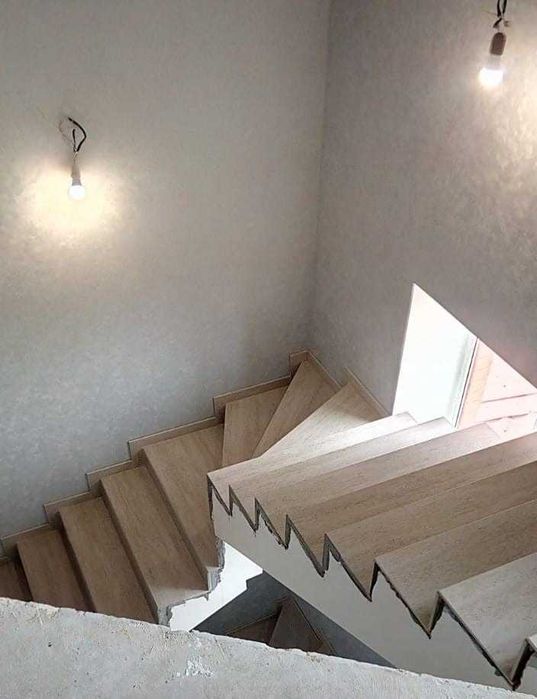 Schody z TRAWERTYNU, stopnice schodowe płytki gresowe na schody 120x30