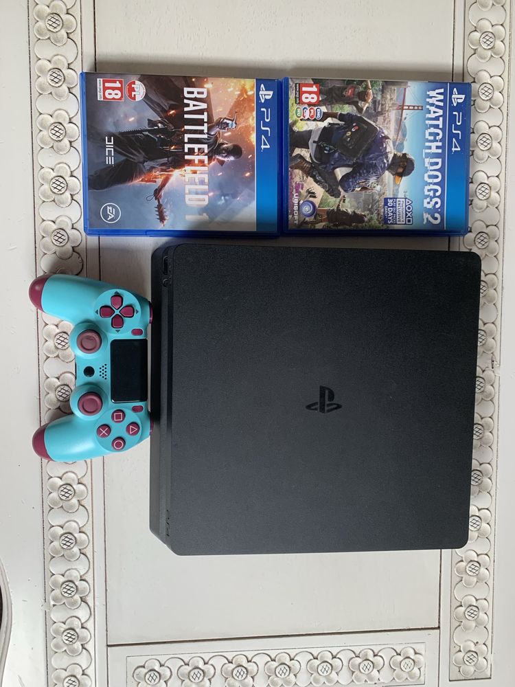 Konsola Playstation PS4 Slim 1 TB + pad + 3x giery