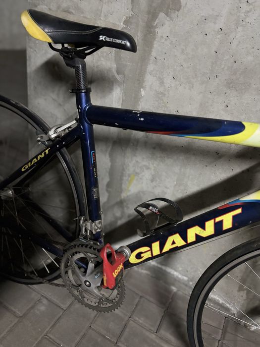 Rower szosowy GIANT