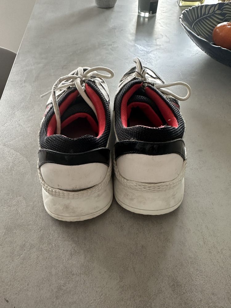 Buty z Nina Basco