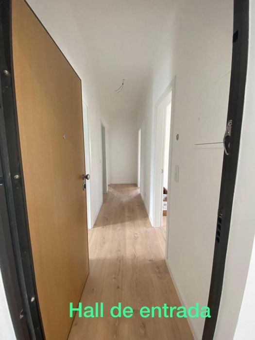 Arrenda-se renovado com logradouro