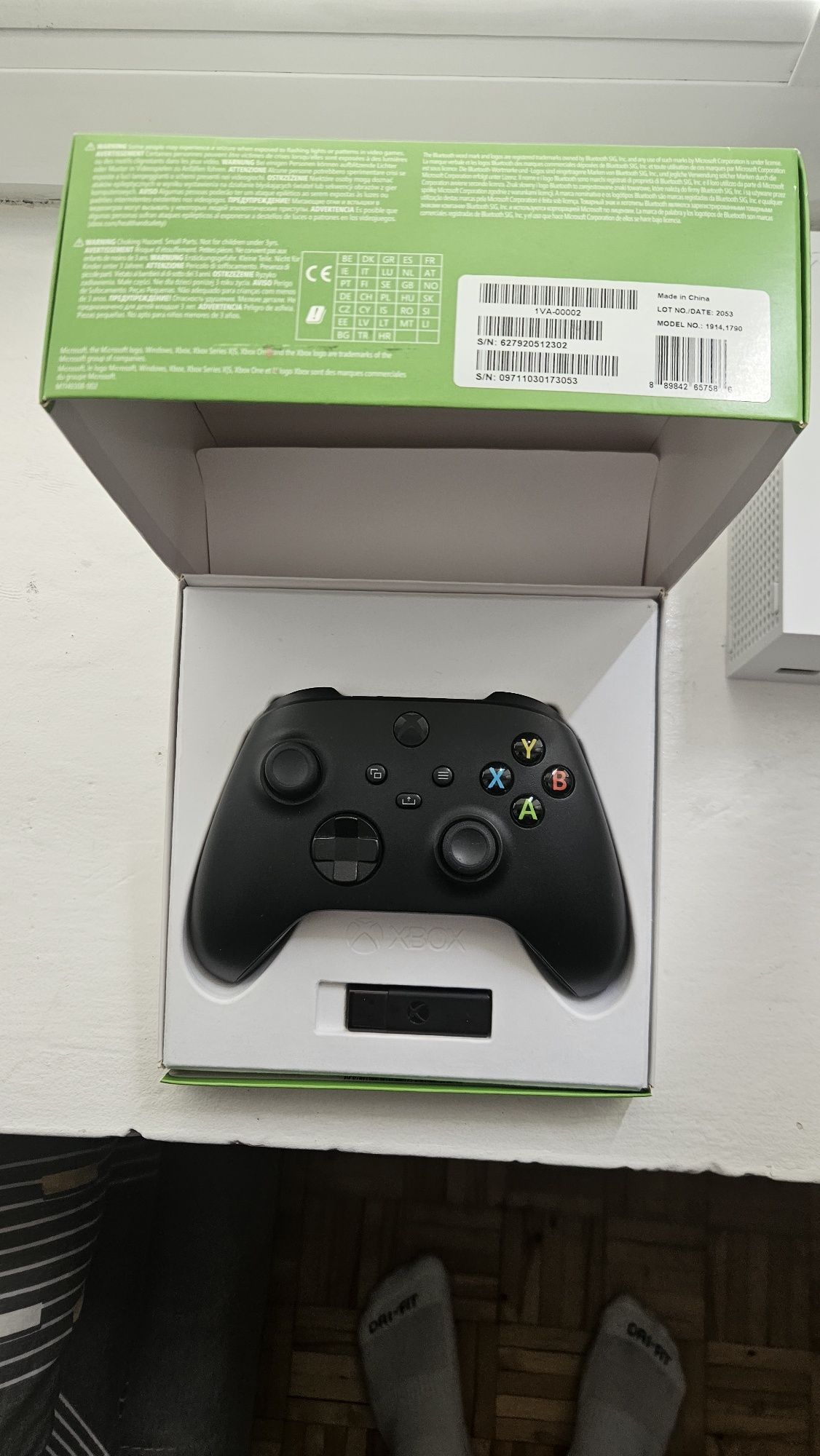 Xbox Series S 512gb + Dodatkowy pad z adapterem