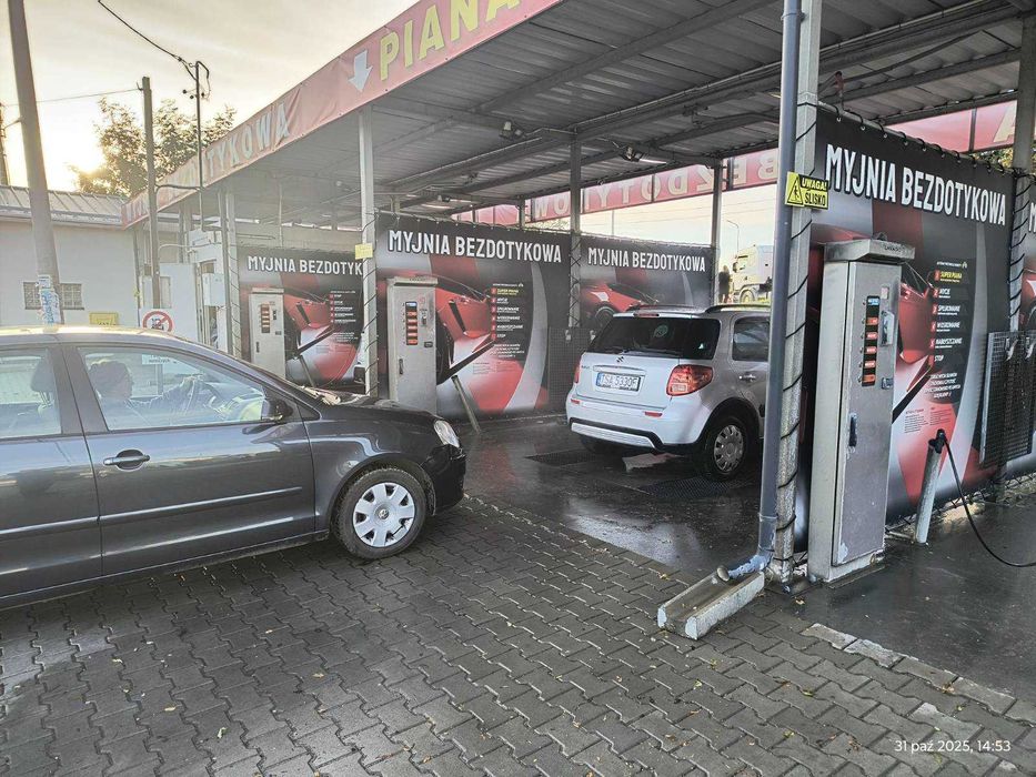 Automatyczna Myjnia Samochodowa Bezdotykowa + Budynek z Apteką