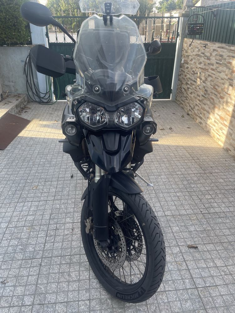 Triumph Tiger 800 XCA