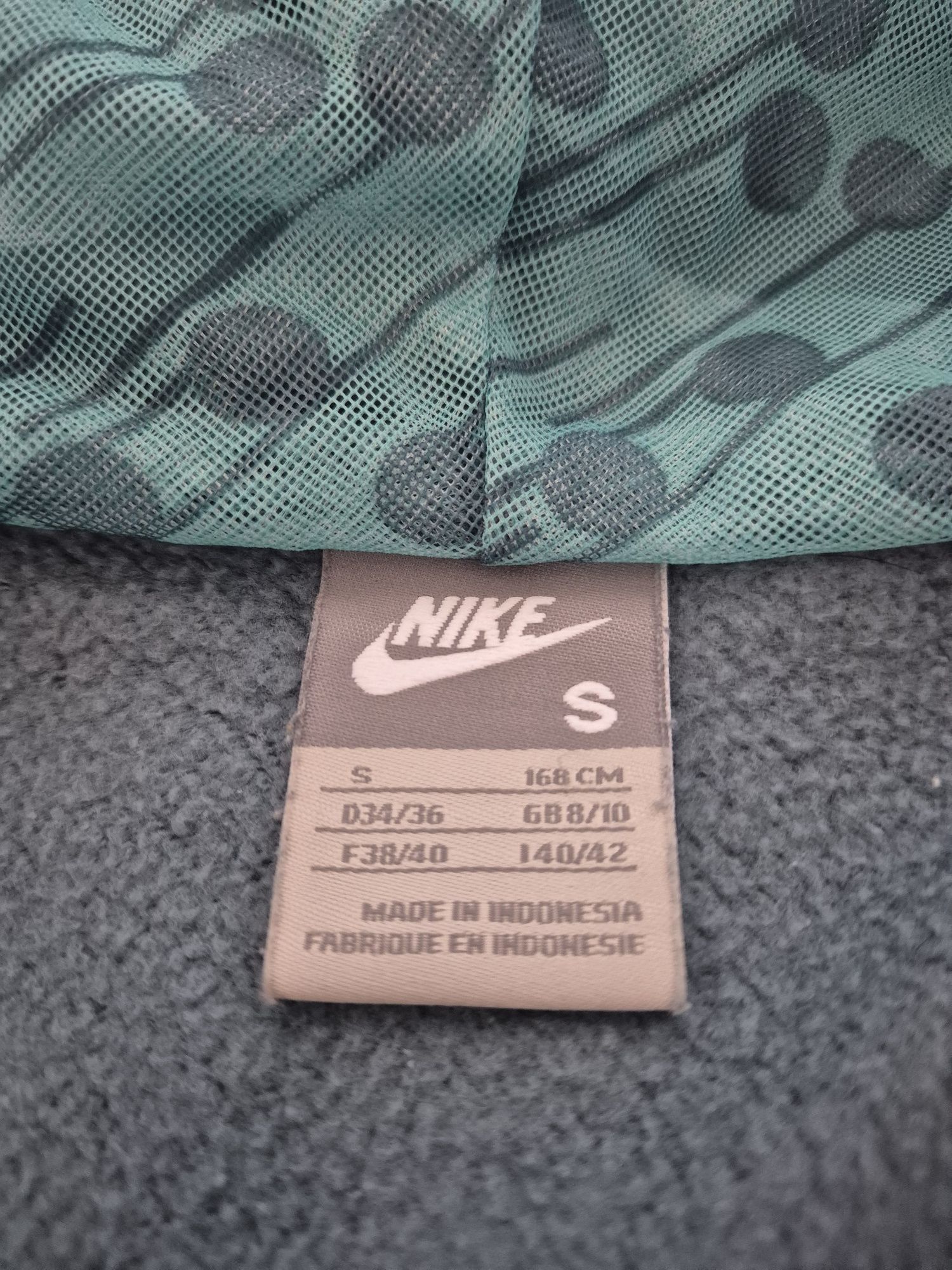 Bluza Nike z kapturem, rozmiar S