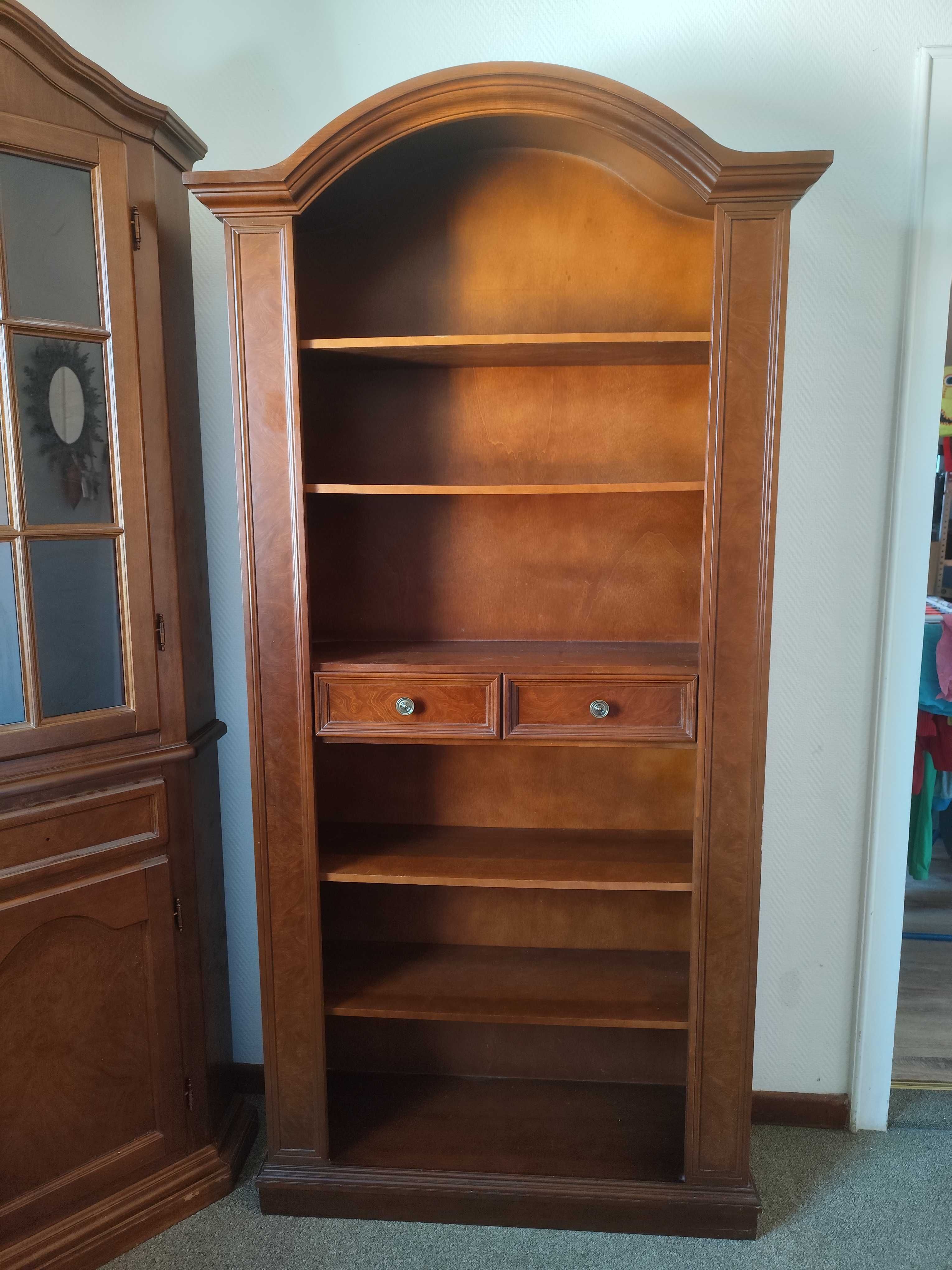 Biblioteczka 2 identyczne sztuki.