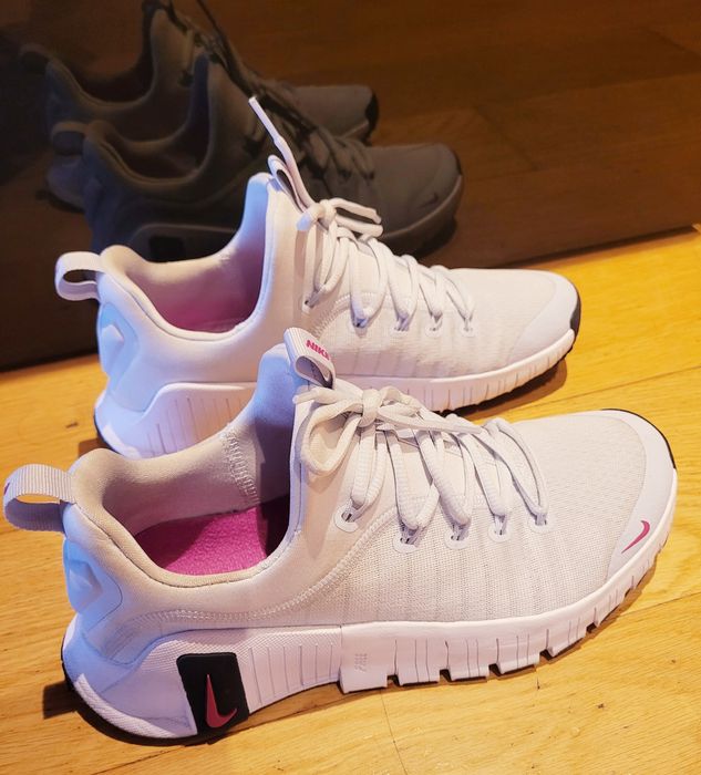 Vendo Ténis Nike Metcom 6