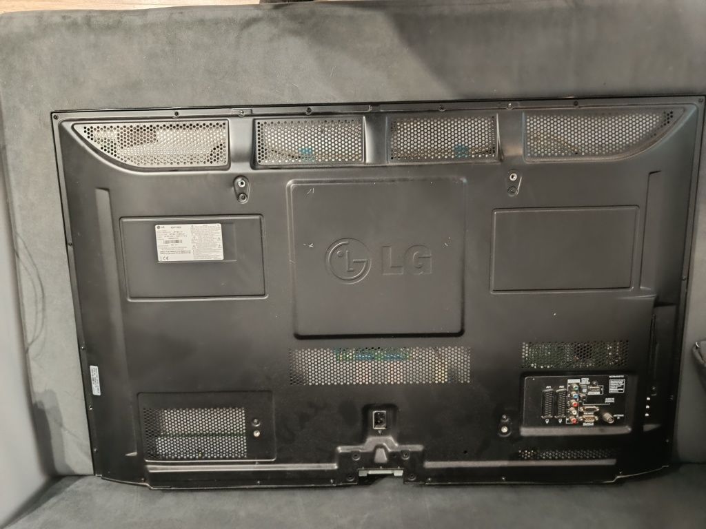 Telewizor LG 42 cale brak dźwięku