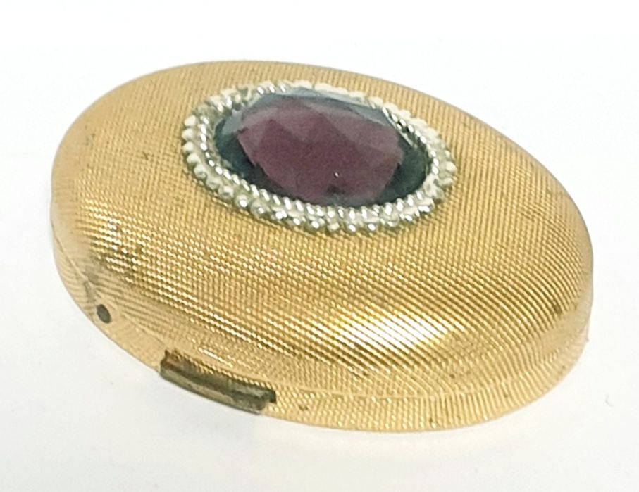 Linda caixa de pó de arroz vintage Germaine Monteil