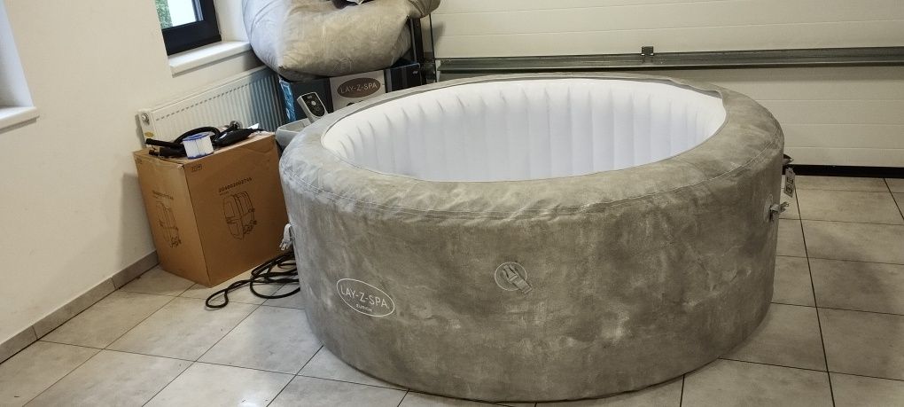 Jacuzzi bestway Zurich airJet Duze ogrodowe spa