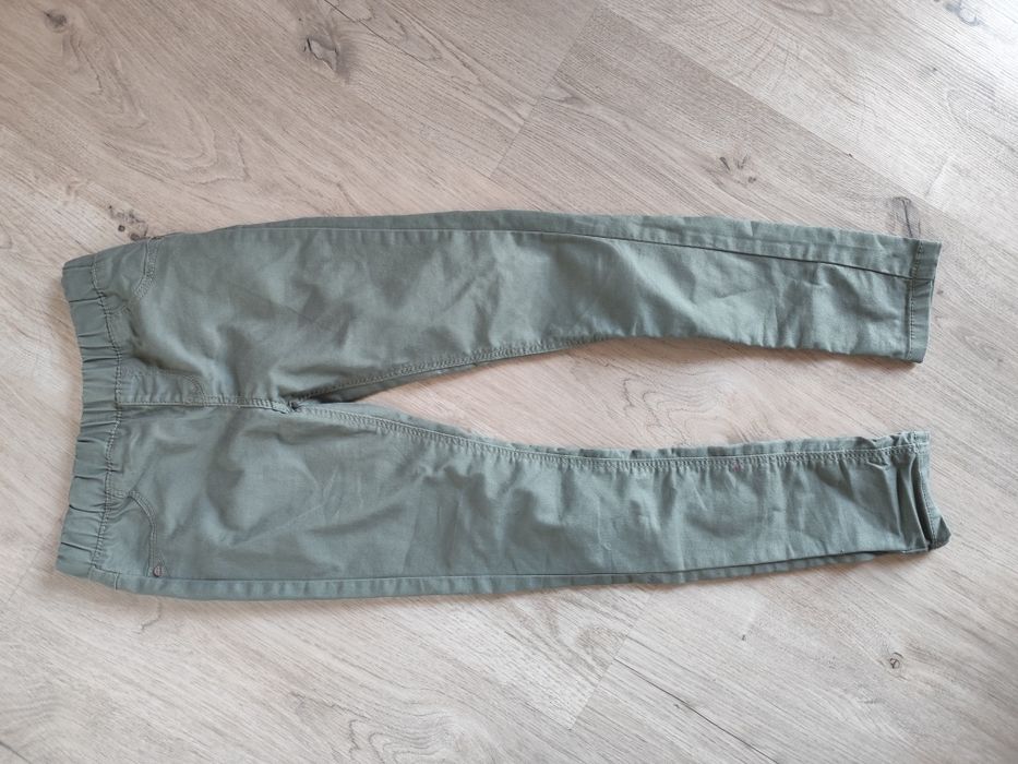 Spodnie materiałowe khaki 134