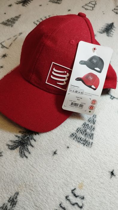 Оригінальна кепка фірми composition