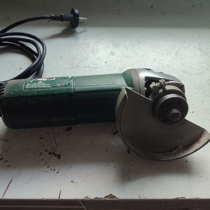 Szlifierka kątowa  Bosch 710w