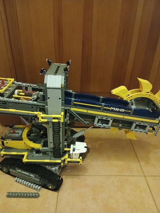 Конструктор лего technic техник екскаватор 42055