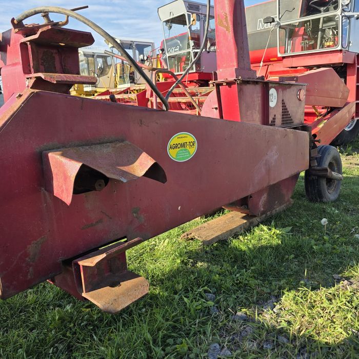 Сілосний комбайн січкарня до кукурудзи