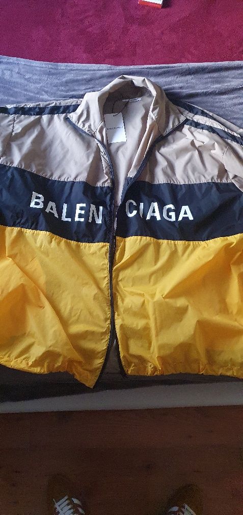 Tapa chuva balenciaga