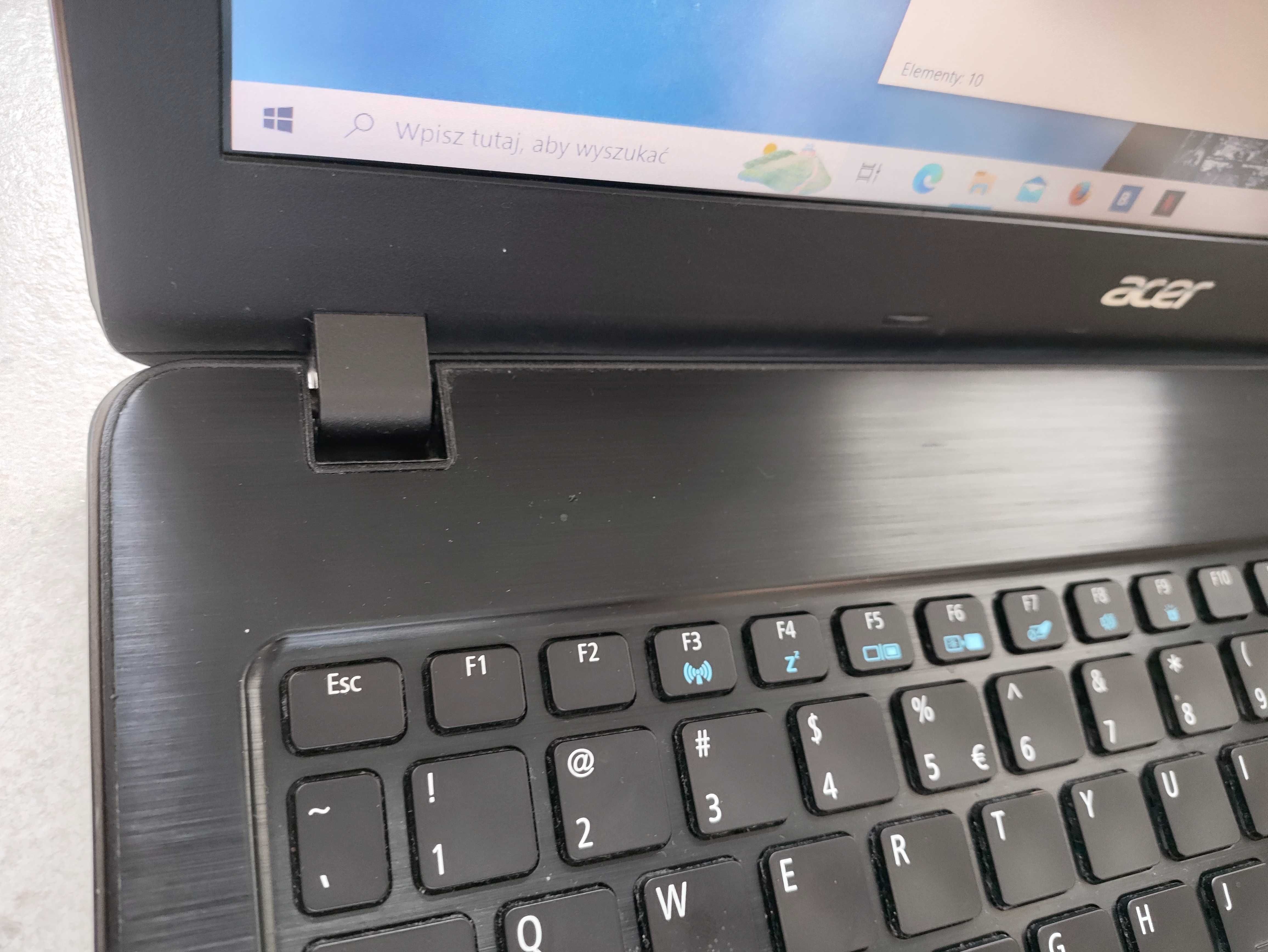 Laptop Acer Aspire F5 573G i7 16GB RAM 1Tb + 240 ssd GeForce 940MX
