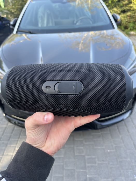 JBL Charge 5 Tomorrowland edition • Повний комплект