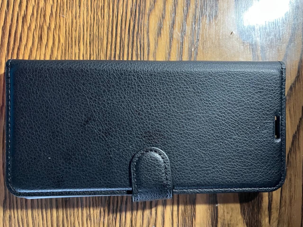 Продам чехол книжку для Xiaomi