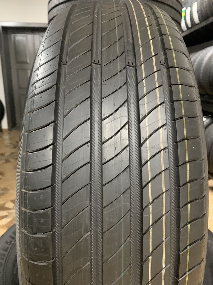 Комплект літніх шин 215/65/17 103V Michelin Primacy 4