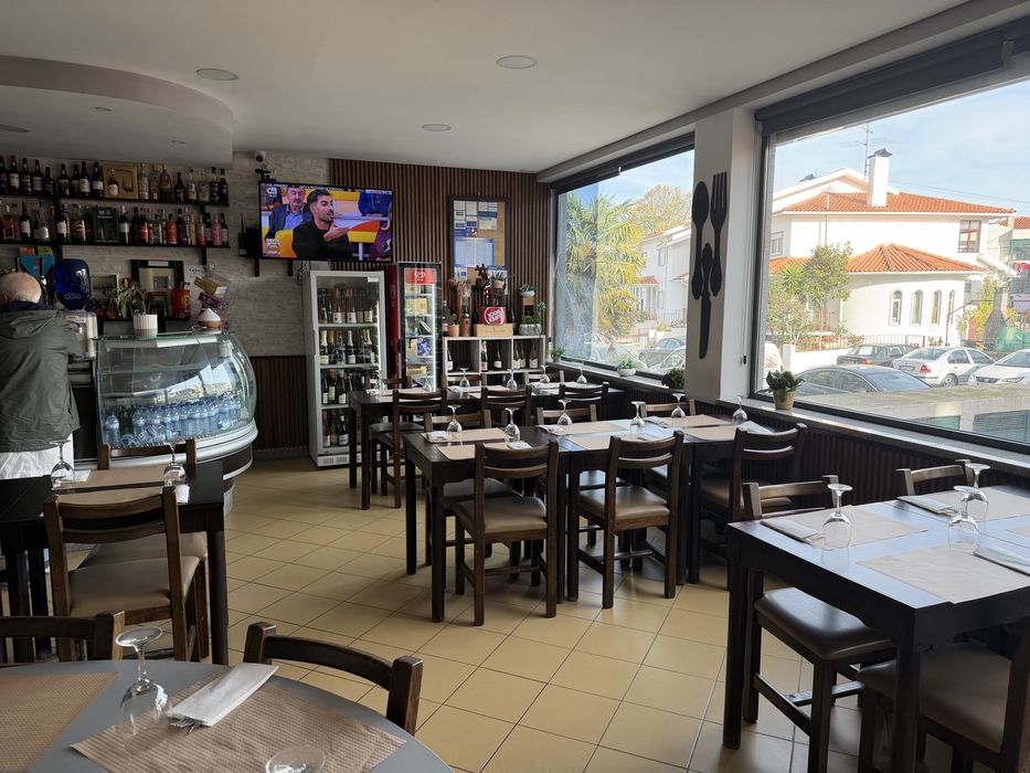 Bar restaurante em rio de loba viseu