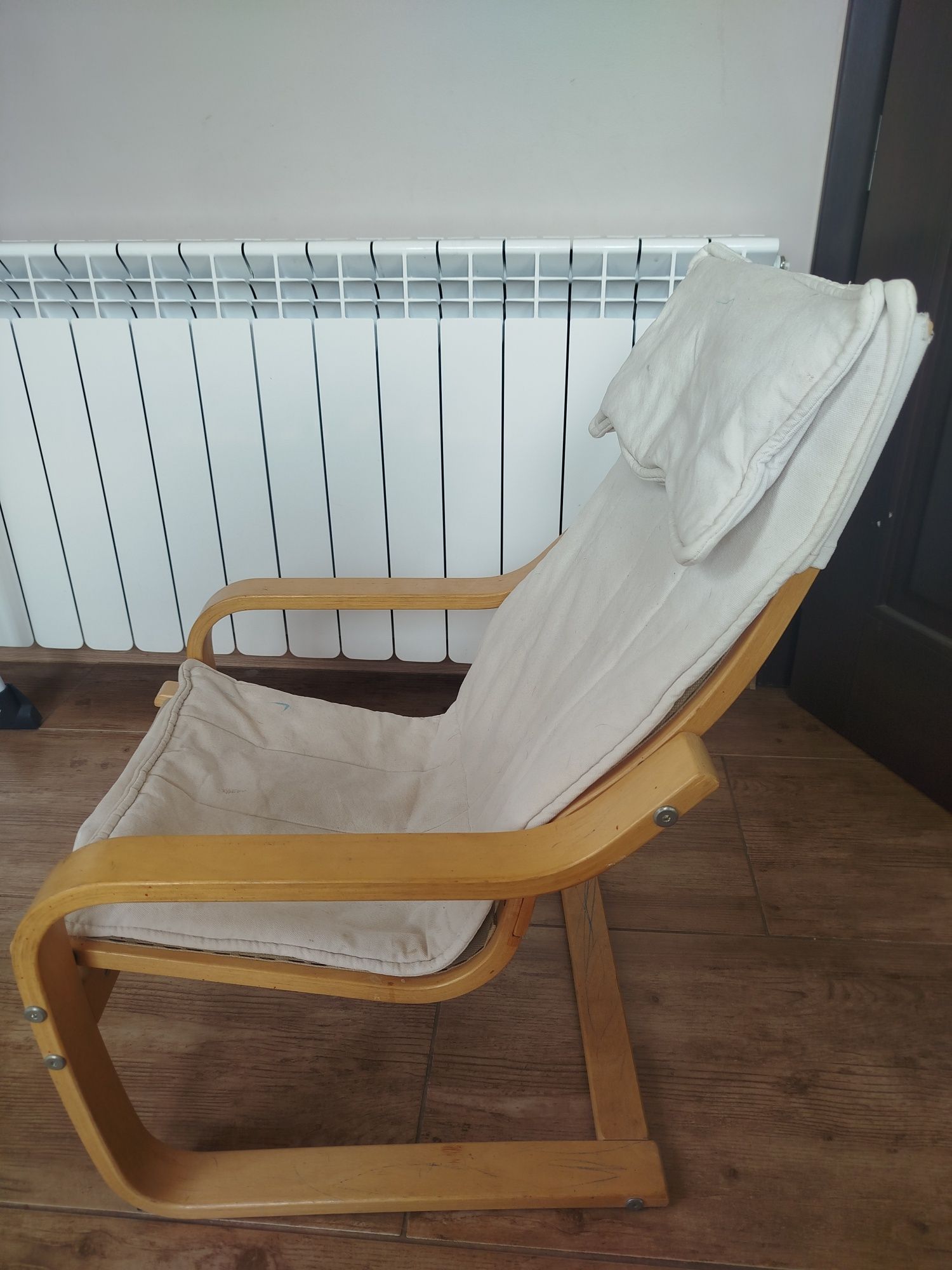 Leżak drewniany dla dziecka