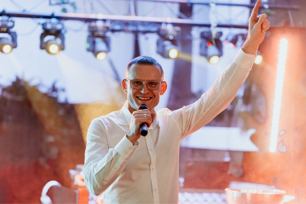 DJ wesele + Videobudka 360, studniówka, konferansjer , Fotobudka 360