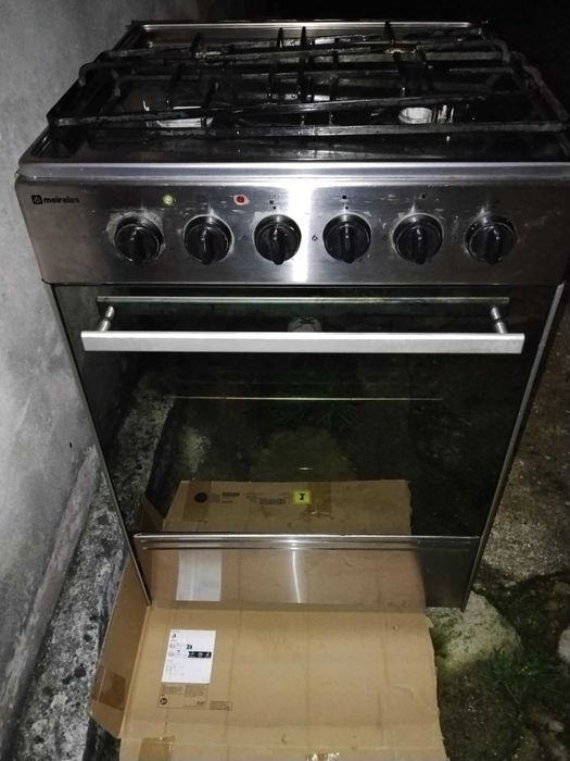 fogao a gaz e eletrico..