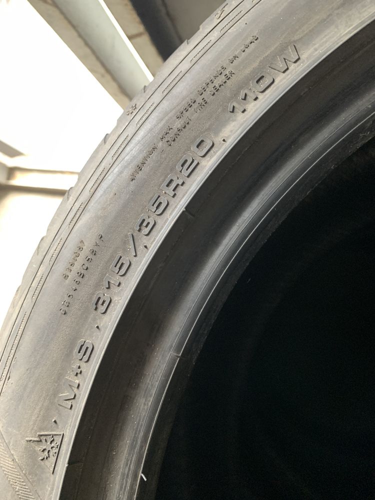 Різноширокий комплект  315/35R20 ; 275/40R20 Goodyear Vector 4S Gen3