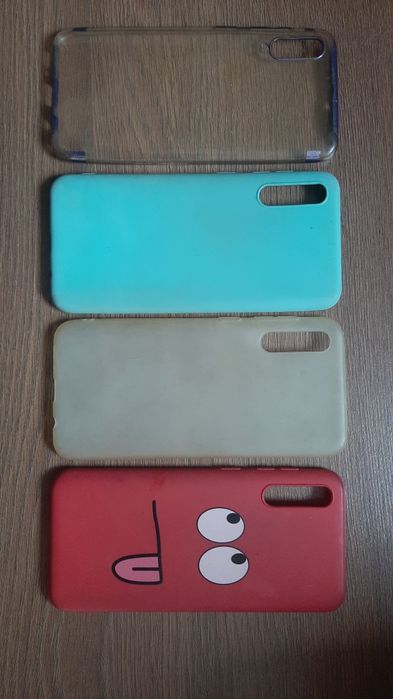 Чехли на самсунг а50. Стан хороши.