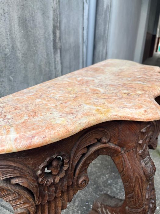 Móvel entrada (credença) com tampo pedra
