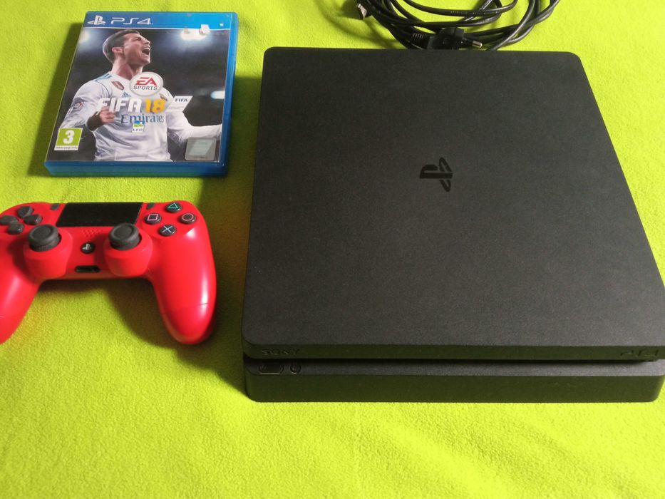 PlayStation 4 Slim 1TB