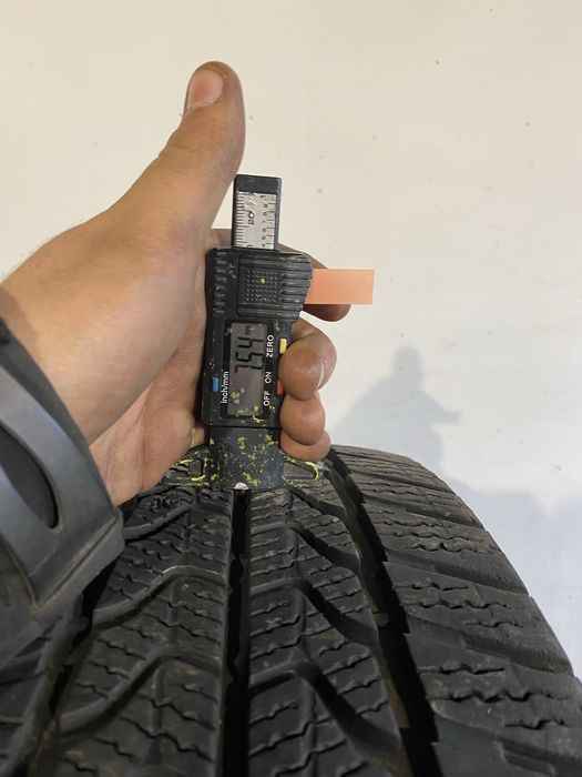 Opona pojedyncza 215/65/16c GoodYear Ultra Grip cargo