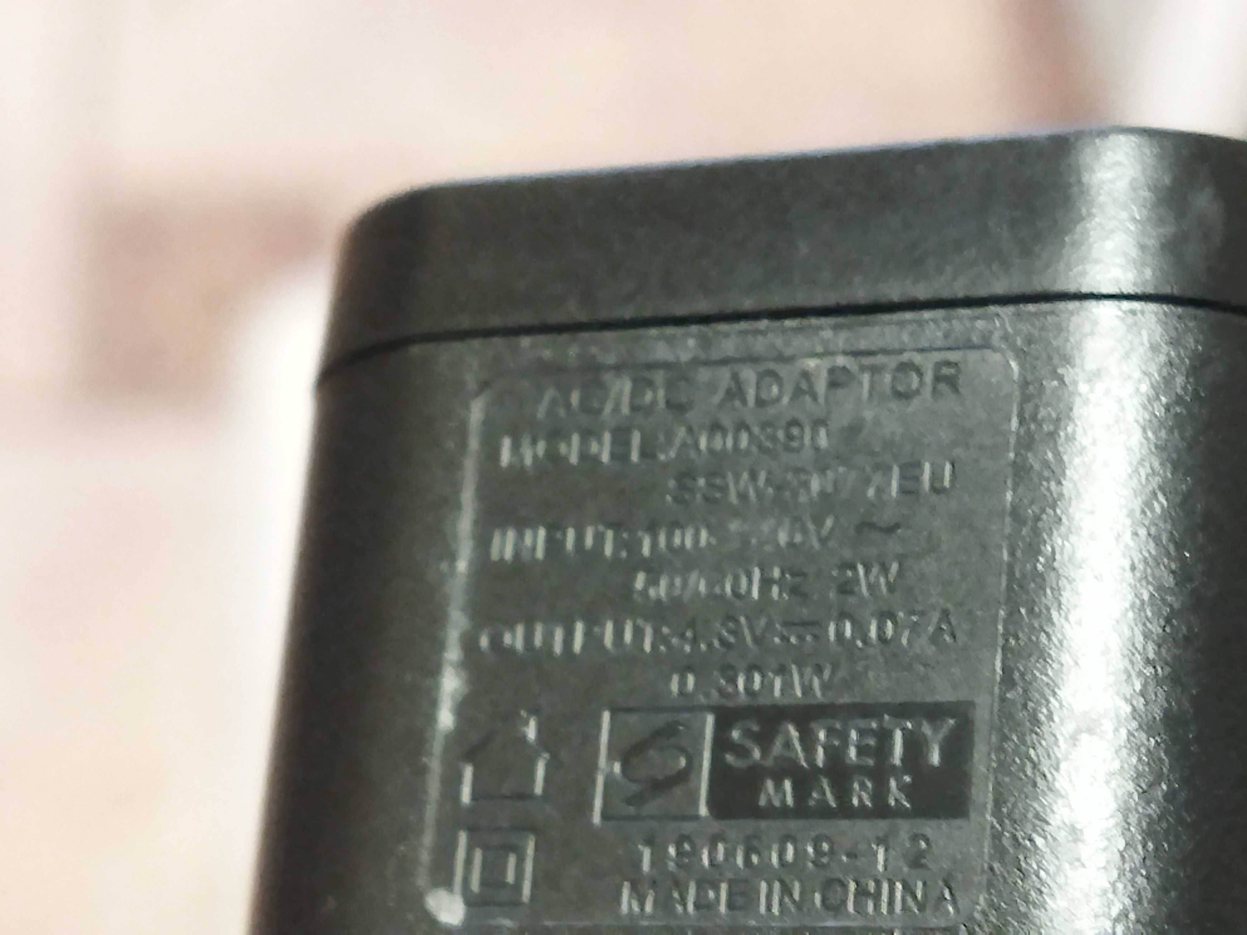 Зарядное устройство для бритвы,тримера Philips 4.3V 0.07A.