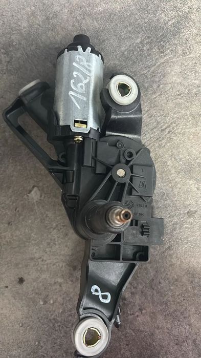 BMW E87 E81 silniczek mechanizm tylnej wycieraczki  6921959    (162/8)